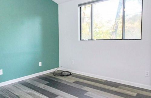 729 Boggs Ave, Pittsburgh PA  15211-2335 exterior