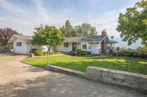 120 Pilot View Rd, Ashland, OR 97520-9629