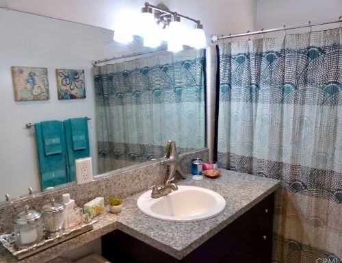 335 Cedar Ave, Long Beach CA  90802-2827 exterior