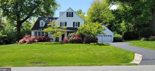 612 Lindsey Rd, Wilmington, DE 19809-2231
