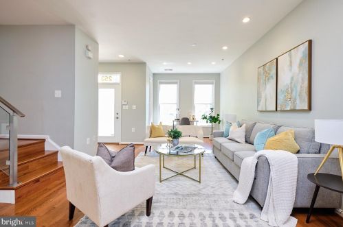 253 14th St, Washington, DC 20003-2366