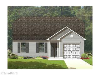 4372 Oak Pointe Dr, Winston Salem, NC 27105-1784