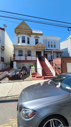 782 Elsmere Pl, Bronx, NY 10460-4103