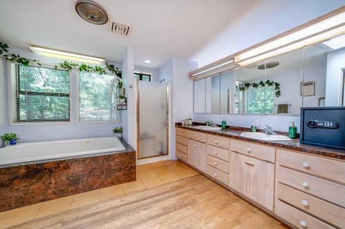 5043 Virginia Bird Mine Ct, Michigan Bluff CA  95631-9733 exterior