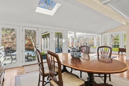 200 Mill Rd, New Canaan CT  06840-4310 exterior