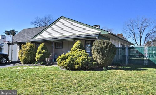 257 Wyandotte Rd, Fairless Hills, PA 19030-3232