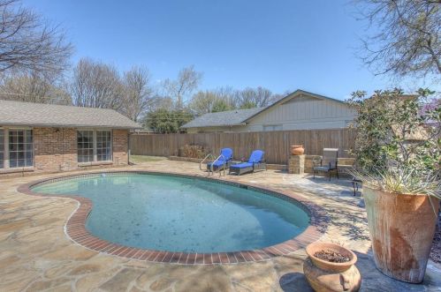 7009 Gateridge Dr, Dallas TX  75254-7935 exterior