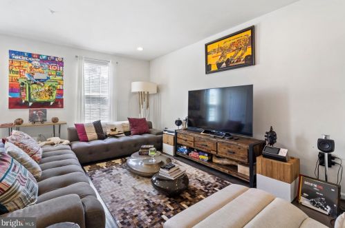 139 Old Cedarbrook Rd, Wyncote PA  19095-2038 exterior