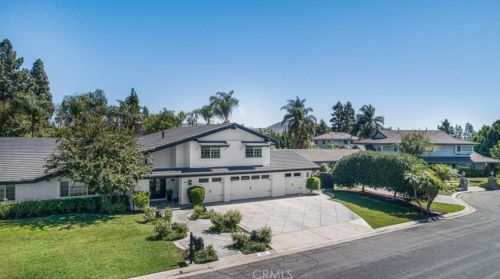 10262 Old Lamplighter Ln, Orange, CA 92861-4527