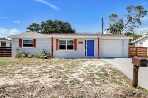 4841 Zodiac Ave, Tarpon Springs, FL 34690-5922