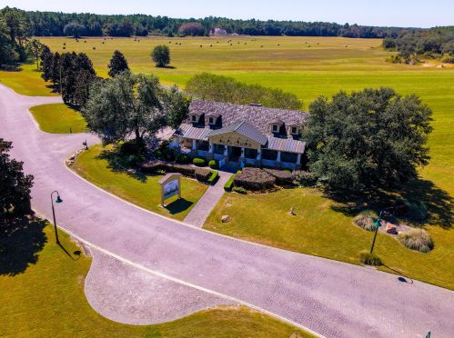 62 Nelly St, Freeport FL  32439-7615 exterior