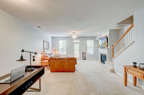 160 Fair Sailing Rd, Mount Pleasant SC  29466-8158 exterior