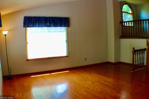 5730 Donegal Dr, Saint Paul MN  55126-3701 exterior