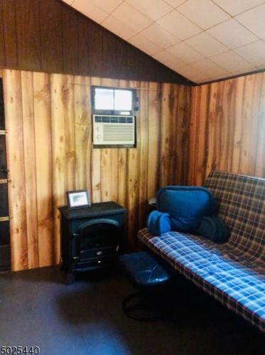 5 Flat Bush Rd, Wantage NJ  07461-4457 exterior