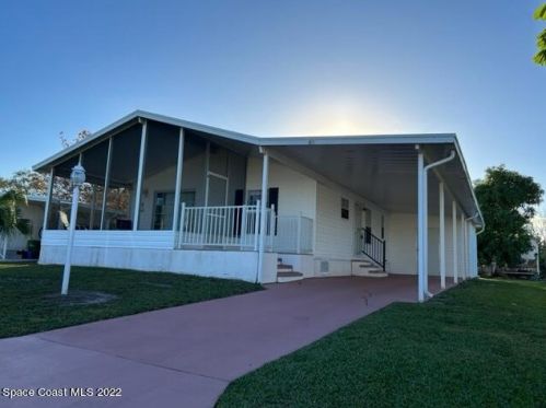 1021 Oriole Cir, Sebastian, FL 32976-7516