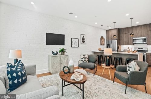 1473 Harvard St, Washington, DC 20009-4704