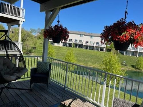 926 Waterpointe Ln, Covington KY  41018-3873 exterior