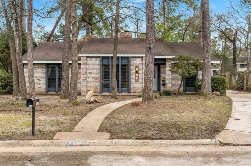 2210 Spruce Lodge Dr, Humble, TX 77339-1736