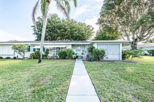 460 High Point Dr, Delray Beach FL  33445-3340 exterior