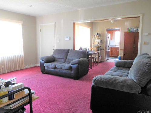 1025 Whitemarsh Ave, Compton, CA 90220-4439