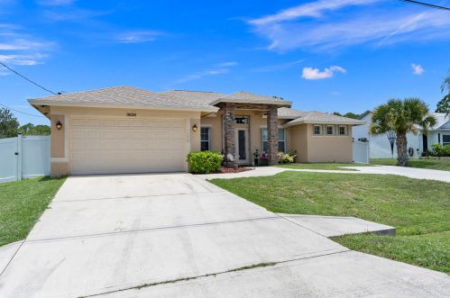 3626 Masilunas St, Fort Pierce, FL 34953-5247