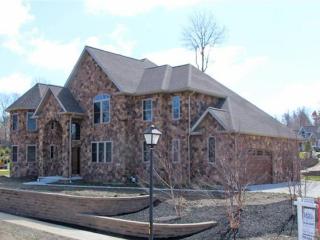 4405 Stone Creek Dr, Erie, PA 16506-7037