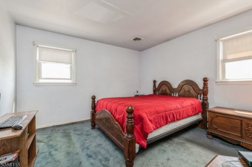 148 Galloping Hill Rd, Roselle Park NJ  07204-2427 exterior