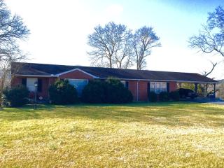 199 Main St, Auburntown, TN 37016-6034