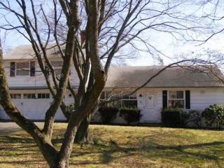 321 Soundview Ave, Stamford, CT 06902-7118