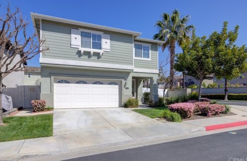 17548 Yellowwood Way, Long Beach, CA 90746-7472