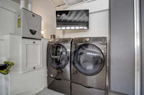 188 Ramona Ave, Pacifica CA  94044-3044 exterior