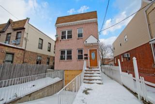 517 Atkins Ave, Brooklyn, NY 11208-4814