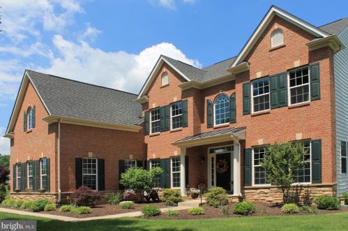 8262 Arrowleaf Turn, Gainesville, VA 20155-2029