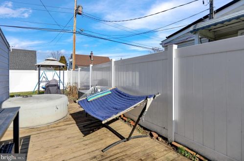 349 Chestnut St, Pottstown PA  19464-5638 exterior