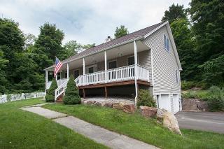 49 Ball Pond Rd, Danbury, CT 06811-2828