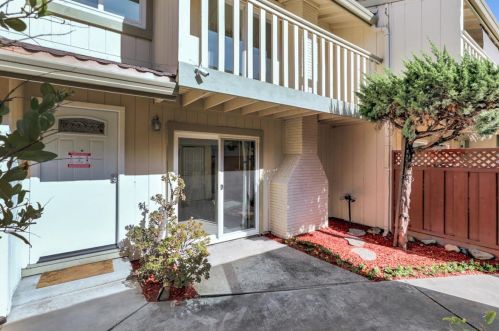 1048 Polk Ln, San Jose, CA 95117-2943
