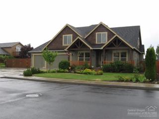 3748 Xero Pl, Eagle Crest OR  97756-8316 exterior