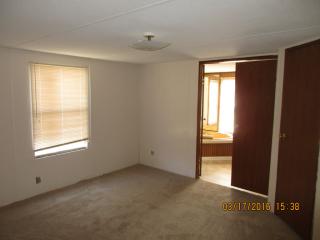 118 Parkside Dr, Ayersville, NC 27027-8175