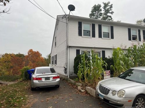 867 Burnside Ave, Hartford CT  06108-2710 exterior