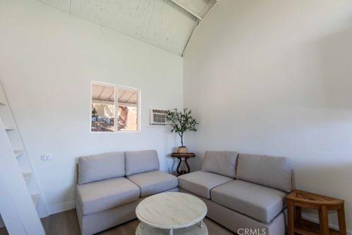 33347 Harvest Way, Wildomar CA 92595-9118 exterior