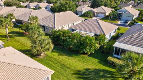 899 Sarria Ct, Fort Pierce FL  34986-1700 exterior