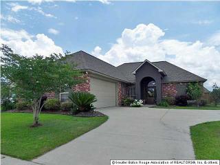 2070 High Point Dr, Zachary, LA 70791-5427