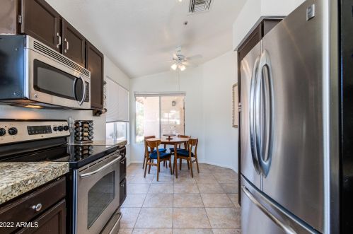 8812 Riviera Dr, Scottsdale AZ  85260-5814 exterior