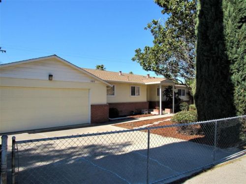 15851 Derby Ln, Lathrop, CA 95330-9787