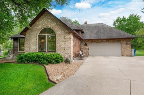 4975 Oakview Ln, Minneapolis, MN 55442-2025