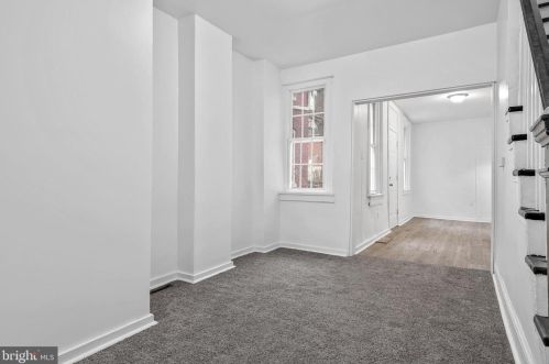 551 Howard Ave, Lancaster PA  17602-4421 exterior