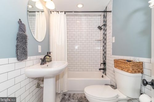 11 Orchard Ave, Blenheim NJ  08012-5361 exterior