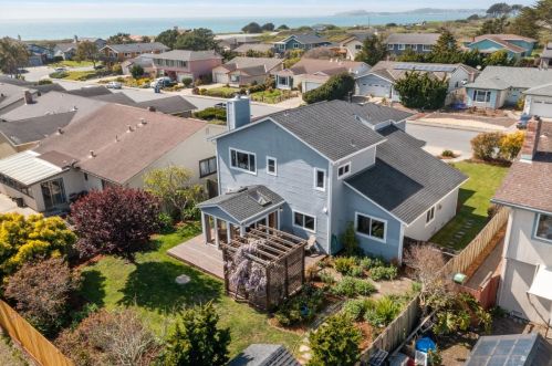 413 Beach Ave, Princeton By The Sea, CA 94019-1403
