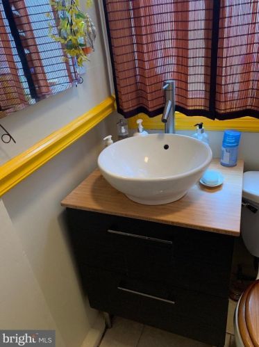 2842 Constitution Rd, Camden NJ  08104-2985 exterior