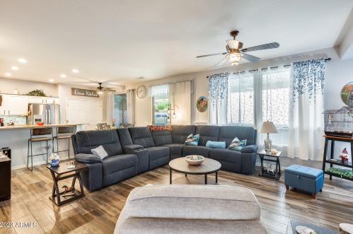 19606 Desert Garden Dr, Sun City, AZ 85374-4569